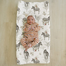 Load image into Gallery viewer, Acrabros Snug Fitted Changing Pad Cover Set Zebra Flora
